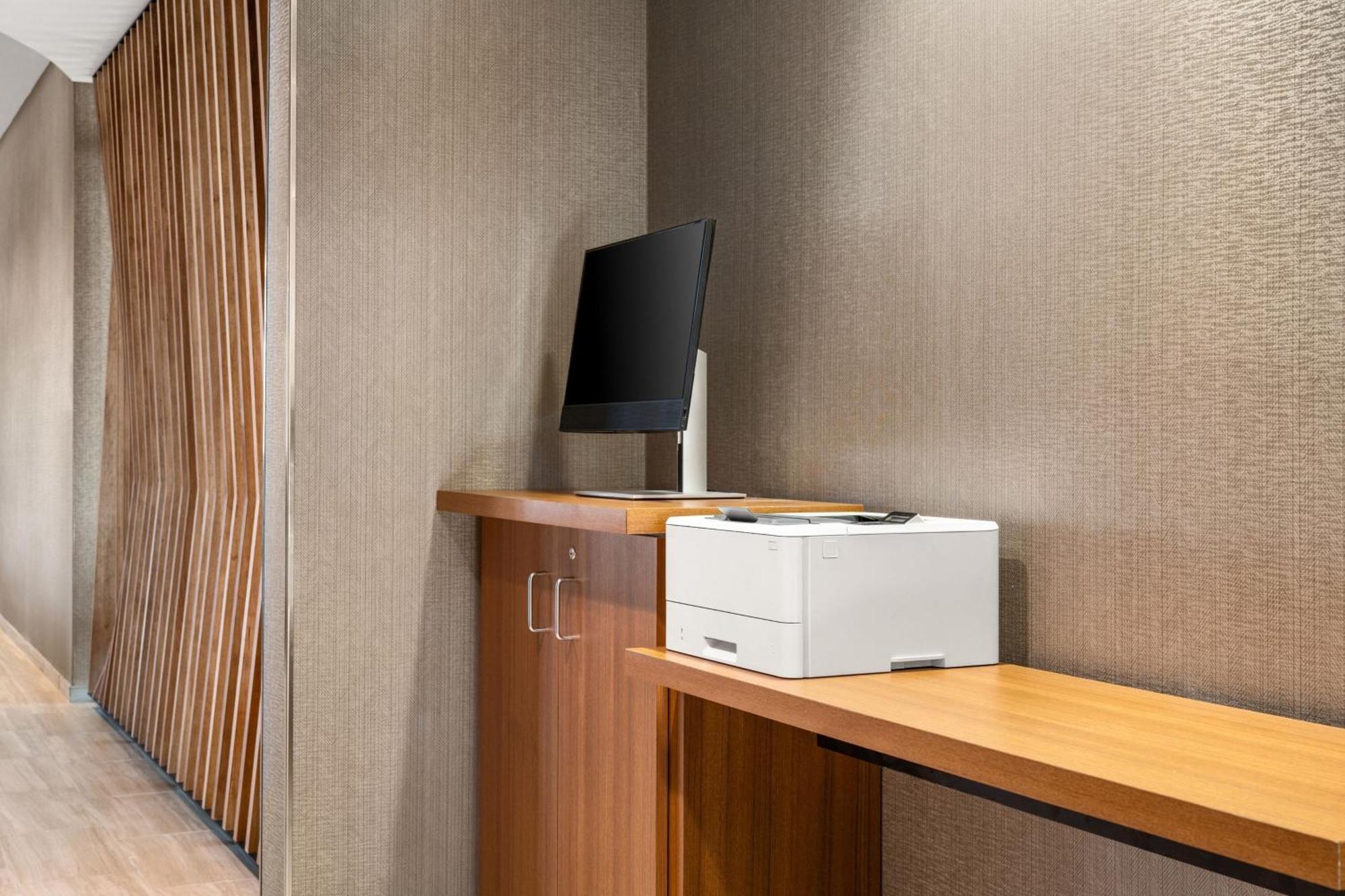 Springhill Suites By Marriott Menomonee Falls Extérieur photo