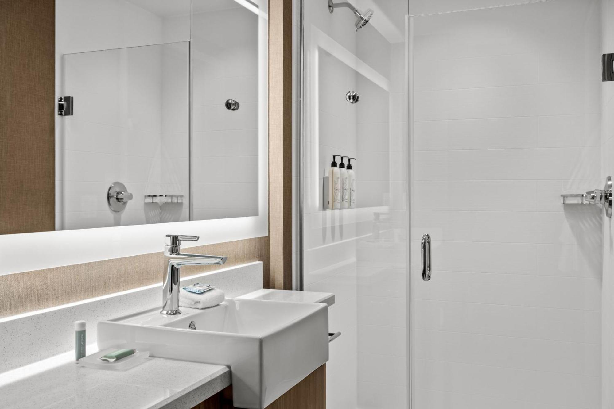 Springhill Suites By Marriott Menomonee Falls Extérieur photo